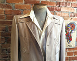 1970s Men's Leisure Suit Jacket Vintage Disco Era Beige Polyester 3 Button Blazer / Sport Coat by Groshire - Size 42 (LARGE)